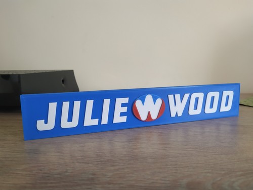 Enseigne julie wood - enseigne,