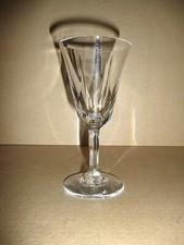 VERRE 10 cl , H 13,8 Cm modèle CERDAGNE en cristal saint louis ,choix quantité