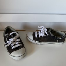 Chaussures Baskets G By Guess Achetées À NYC P36,5