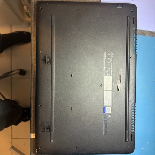 Plasturgie inférieur asus - inférieur,