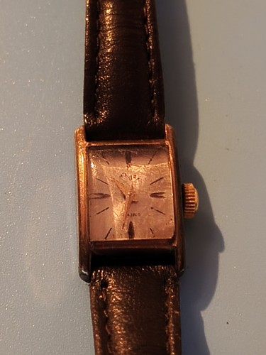 Montre femme vintage