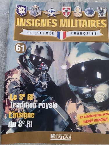 Fascicule insignes militaires - insignes,