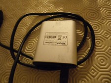 Lecteur cartes memoire multiformats Trust cable usb , SLIM CF SD, comme neuve