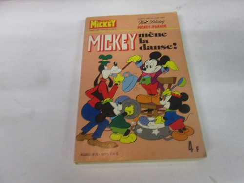 Mickey parade hors - parade,