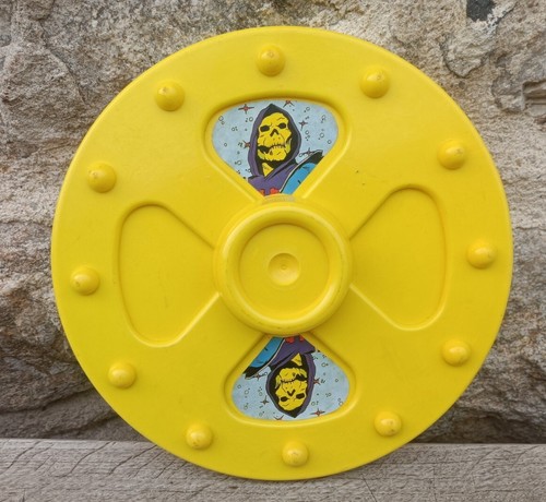Bouclier les maîtres - bouclier,