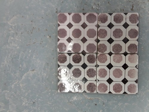 Anciens carreaux faience de - 4,