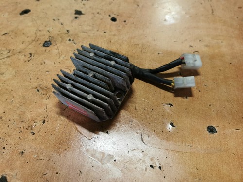 Regulateur sym 125 gts - -,