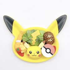 Pikachu Pokemon Café Mascotte