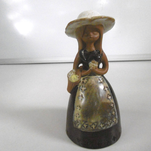 Clochette demoiselle terre - demoiselle,