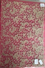 DENTELLE ANCIENNE   SUR CARTON