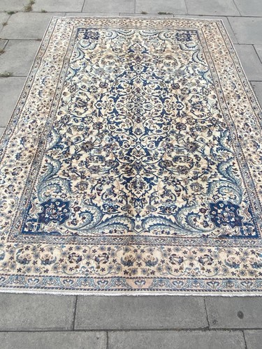 Tapis oriental laine fait - en,