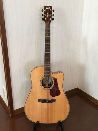 [Toute guitare acoustique