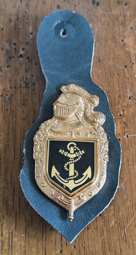 Insigne doré gendarmerie - insigne,