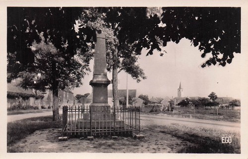 Sougy monument aux - sougy,