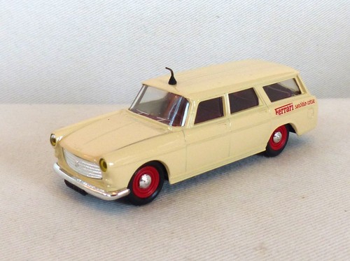 Peugeot 404 break ferrari - 404,