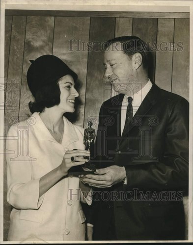 1967 press photo - 1967, mrs.