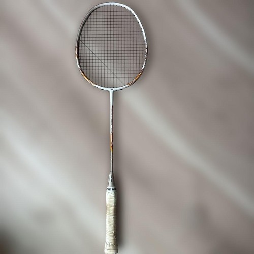 Yonex voltric light badminton - yonex,