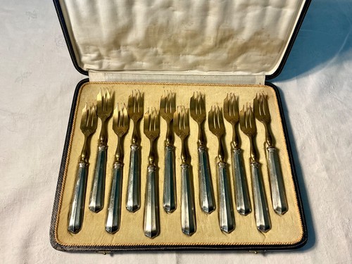 Coffret fourchettes à - fourchettes,