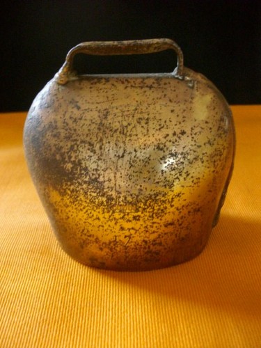 Cloche ancienne cotfer - cloche,