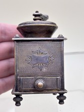 Ancien Petit Moulin À Poivre