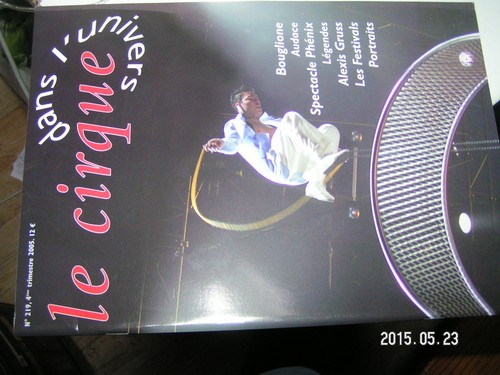 Cirque dans l - le, l'univers