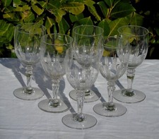 Service de 6 verres à eau en cristal taillé. Saint Louis service Stella?