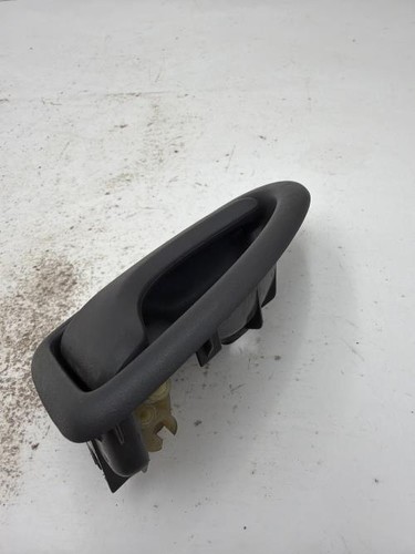 Poignee interieur avant droit