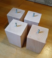 Pieds de lit bois massif brut (h=13,5 sur carré de 9x9 cms) Talawa de Biosense.