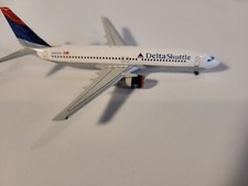 Boeing 737/800 Delta shuttle Herpa 1/400