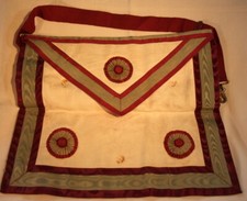 Franc-maçonnerie, ancien tablier, face en cuir, début XXème, Royaume-Uni