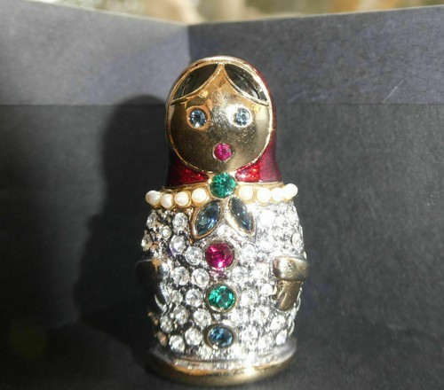 Broche femme russe - femme, ou