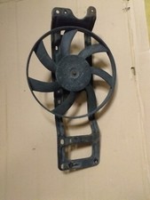 Moteur Ventilateur Refroidissement Radiateur Moteur + Support Fixation: Clio 2