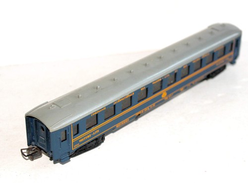 Voiture voyageur long wagon - ho,