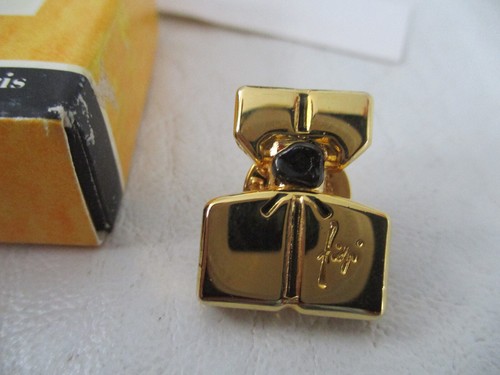 Rare pin broche - s, guy