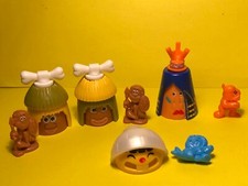 LEM - 4 Kinder 2004  - TENTE et INDIEN C91  / CASE C93 - 2 variantes / IGLOO C92