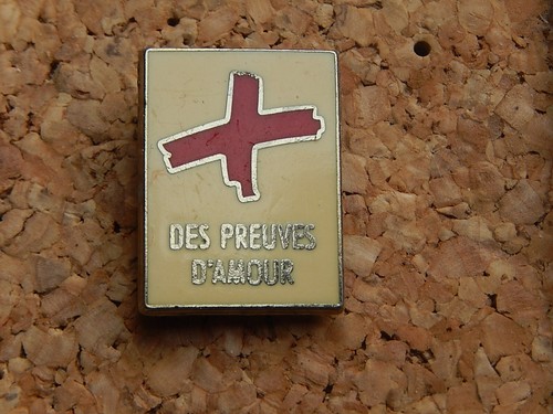 Pin croix rouge - croix,