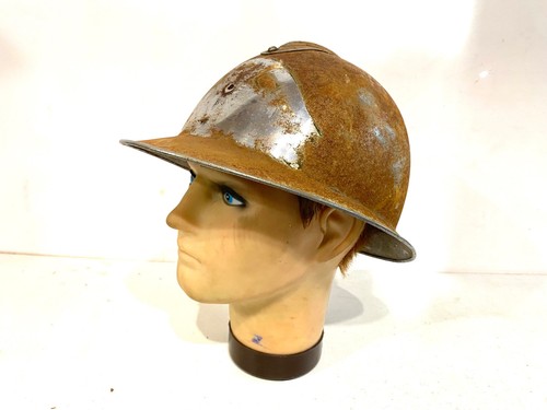 Ancien casque militaire - casque,
