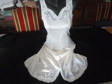 Jolie combinaison fond de - combinaison,