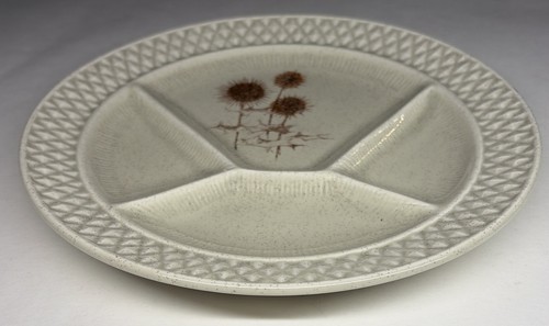 Lot24 assiettes à - de,