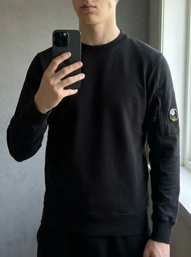 Pull company crewneck noir - company,