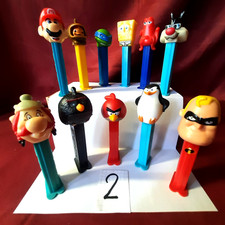 Lot PEZ - 11 pièces - distributeur de bonbons -