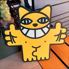 M.CHAT (Thoma Vuille) -