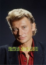 Johnny Hallyday en chemise