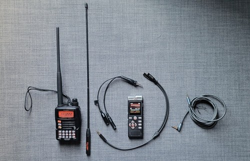 Yaesu tri band ham radio - yaesu, tri-band