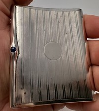 Chic étui à cigarettes