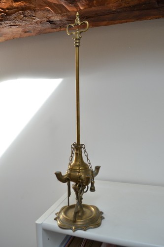 Lampe huile ancienne type - lampe, a