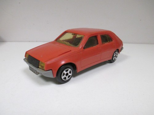 Renault r14 rouge - 14, tl