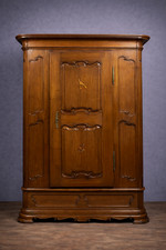 Armoire bonnetière ancienne