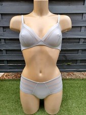 LISE CHARMEL DEGRIFFE ENSEMBLE LINGERIE TAILLE 90B / 2 SHORTY