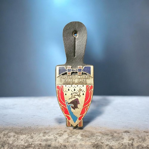 Insigne métallique sapeurs - insigne,